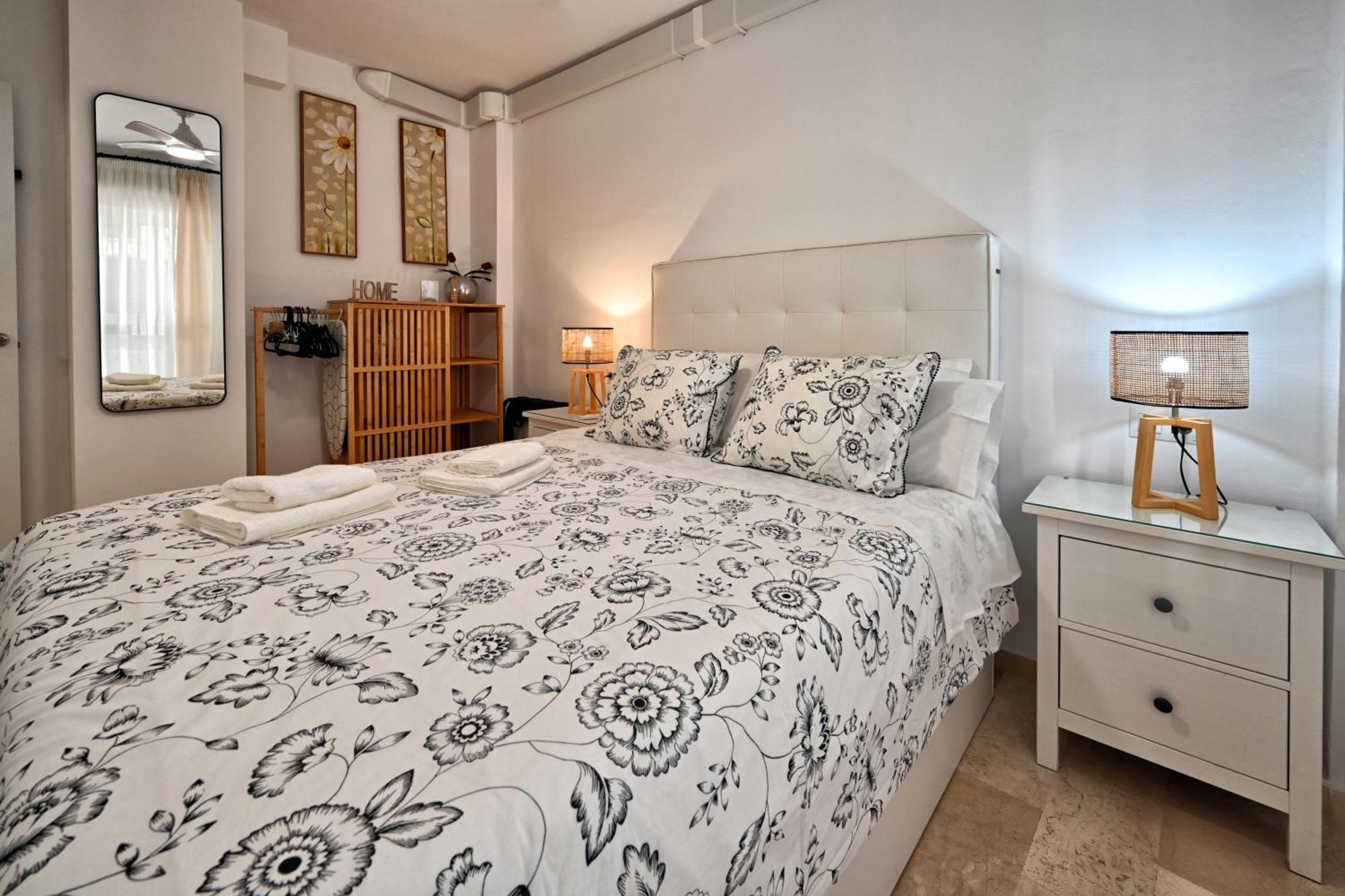 Love Rent4 Malaga Rafa Eksteriør bilde
